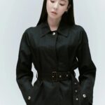Lee Da-hee Instagram - 🖤 #ad #BurberryRainwear #BurberryTrench #Burberry