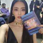Lee Da-hee Instagram - 🖤