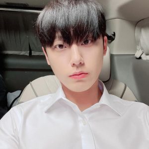 Lee Do-hyun Instagram - 10:30 나쁜엄마 시작합니다