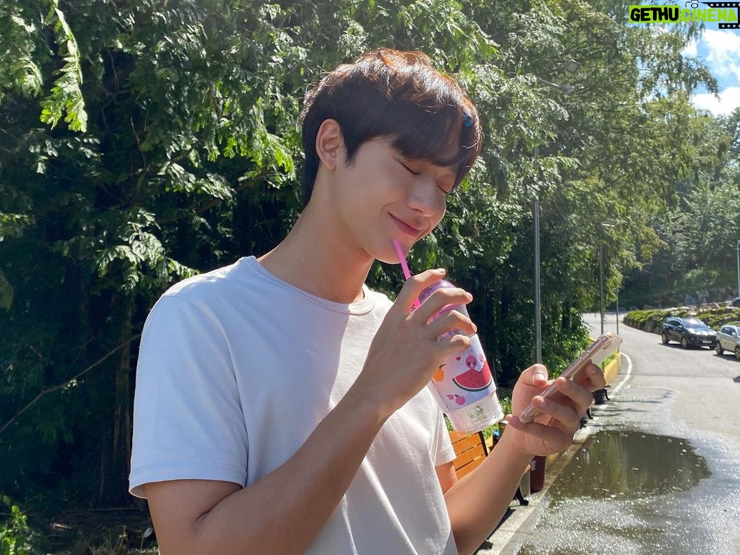 Lee Do-hyun Instagram - 🧃 #이도현 #18어게인 #에이틴어게인