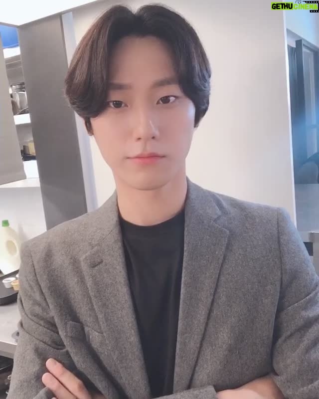 Lee Do-hyun Instagram - 리포트 제출⚾️ #KBS2 #드라마_스페셜 #스카우팅리포트 #곽재원 #이도현