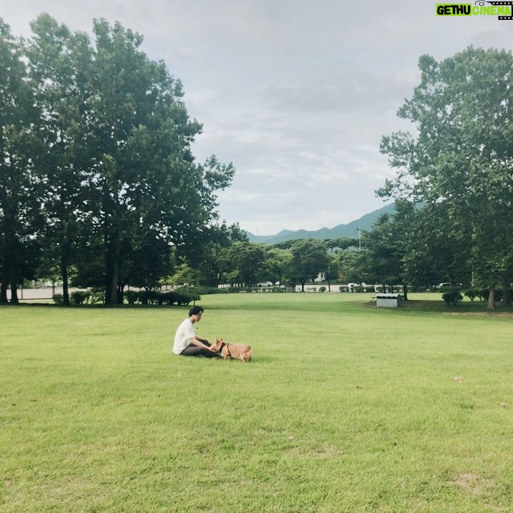 Lee Do-hyun Instagram - π π . . #tvN #νΈν
λΈλ£¨λ #κ³ μ²λͺ
#μ€λμ #μ΄λν #κ΅Ώλ°€π