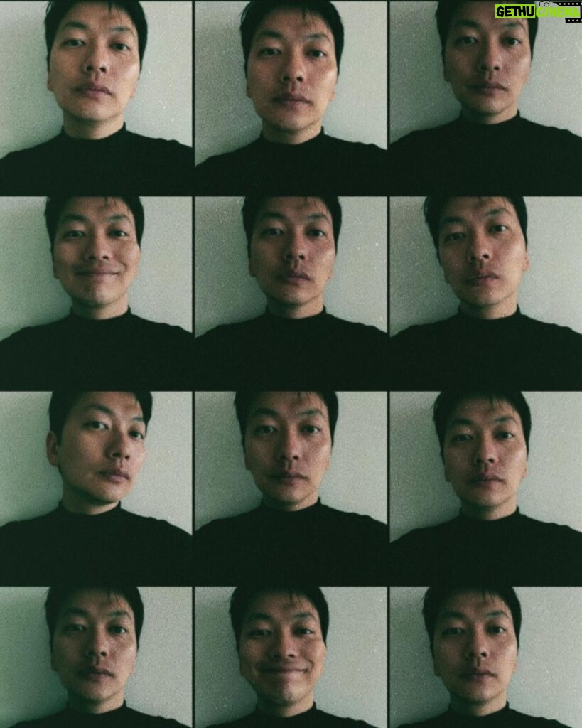 Lee Dong-hwi Instagram - 데뷔 11주년 기념 셀카 11th anniversary selfie. 감사합니다✨
