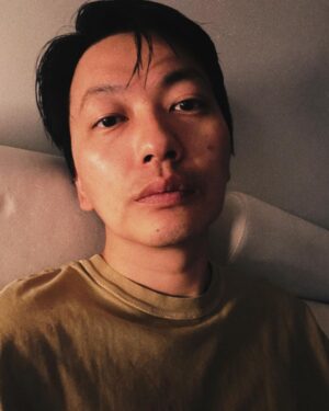 Lee Dong-hwi Instagram - 🤓😳