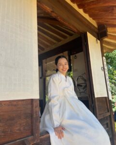 Lee Hanee Instagram - 오늘은 ‘밤에 피는 꽃’ 하는 날🦾🌸🥷🏻