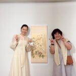 Lee Hanee Instagram - ‘그림으로 만든 시간’ 전시 . 그림으로 만든 시간들이 이제 그림으로 남아, 소중한 이들과 나눌수 있게 되었네요. 그림을 그리는 그 시간만큼은 현실을 벗어나 다른 세계에 다녀 올 수 있는, 근사한 여행을 다녀오는 것 같았어요. . 그림을 그리는 일이 얼마나 멋지고 신나는 일인지 알려주시고, 이 모든것이 가능하도록 함께 꿈꾸고 도와주신 세젤귀 울 소연선생님 @pugeun , 그리고 늘 센스넘는 모리함 @moryham_exhibition 가족들 감사 또 감사드립니다. 🙏🧡 . P.s. 태교로 그린 호랑이그림은 잘 완성해서 아가가 잘 볼수잇는 곳에 걸어주었어요. (완성본을 못 올렷더니 궁금해듫 하셧어서;ㅋ)