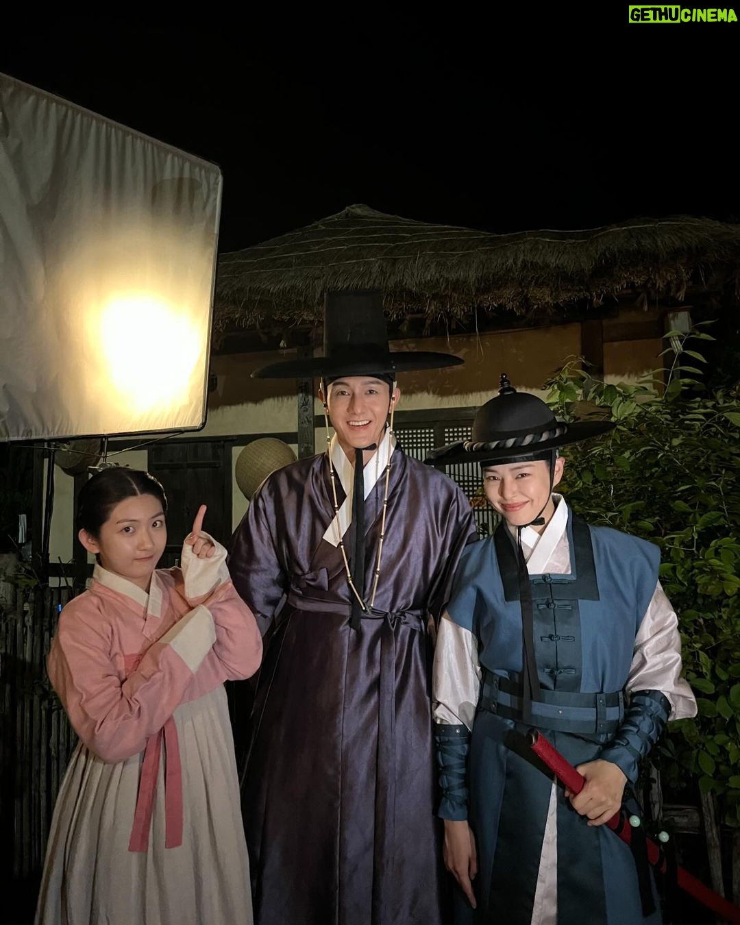 Lee Hanee Instagram - 오늘밤 9시40분(초큼 일찍) 밤에피는 꽃 ‘마지막회’가 방송됩니다!🥹
