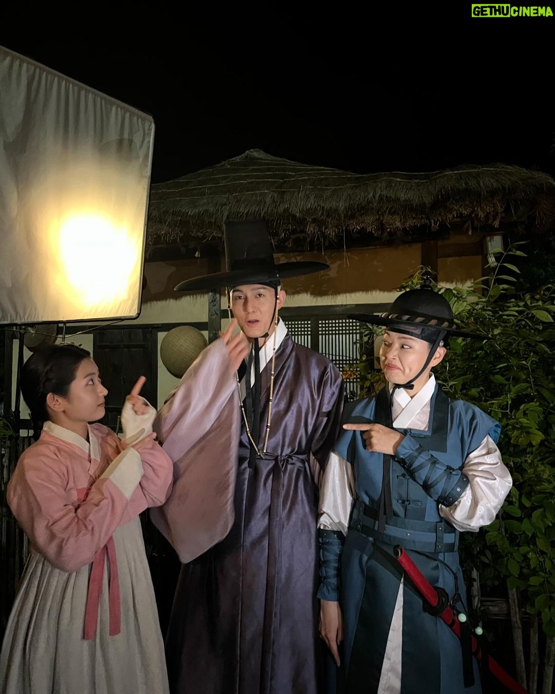Lee Hanee Instagram - 오늘밤 9시40분(초큼 일찍) 밤에피는 꽃 ‘마지막회’가 방송됩니다!🥹
