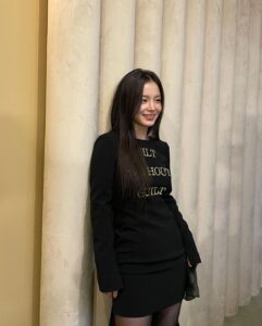 Lee Hi Instagram - 설 연휴 무사히 보냈기를 바라며, 복 많이 받아요 🫶