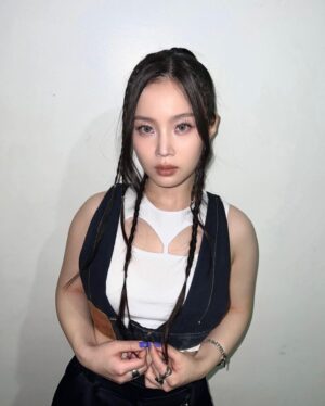 Lee Hi Instagram - OMG!! Philippines!! 🇵🇭 Tonight u guys are really amazing!! I felt that you guys are our real fans! I'll remember today for a long time.💕 I think we must meet again soon!! Thank u for showing us much love. XOXO 💋🥰💋