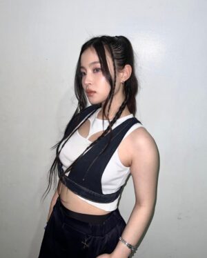 Lee Hi Instagram - OMG!! Philippines!! 🇵🇭 Tonight u guys are really amazing!! I felt that you guys are our real fans! I'll remember today for a long time.💕 I think we must meet again soon!! Thank u for showing us much love. XOXO 💋🥰💋
