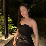 Lee Hi Instagram – 🤲🏻L O V E🤲🏻 you 🖤