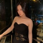 Lee Hi Instagram – 🤲🏻L O V E🤲🏻 you 🖤