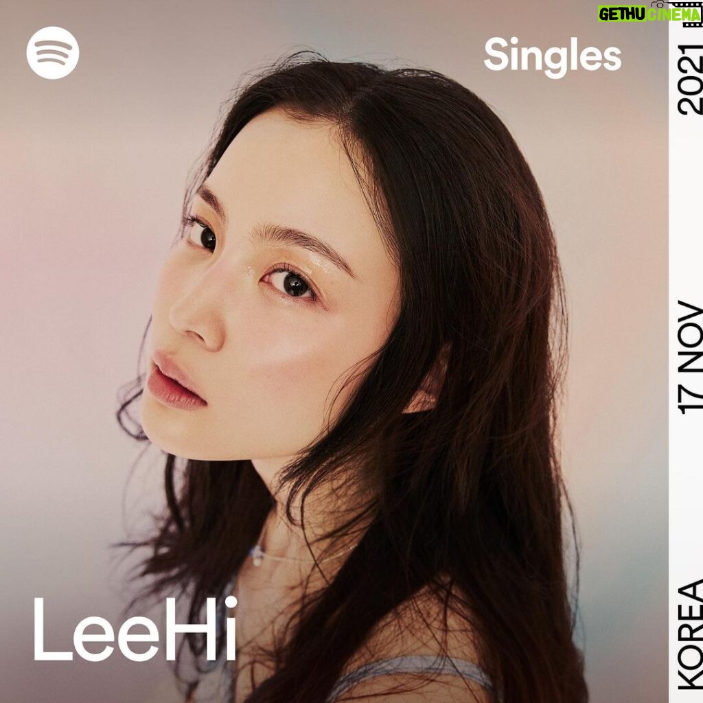 Lee Hi Instagram - 올 크리스마스는 Spotify 의 holiday collection 과 함께! 완전히 새로운 버전의 for you! 꼭 들어보세요 오직 Spotify에서만 들어볼수 있으니까 지금 바로 가봅시다❤️☃️ 'For You (Holiday Remix)', a special version of my single 'For You' for the #SpotifySingles Holiday Collection is out now! Go check it out on Spotify and hope you guys enjoy it!