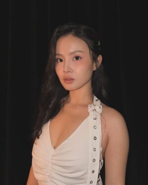 Lee Hi Instagram - 사랑🫶📸