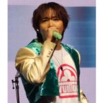 Lee Hong-gi Instagram - 2024년 목표 1.연초끊기 2.곡 많이 만들기 3.공연 많이하기 4.건강검진받기 5.체지방 싹 다 걷어내기