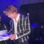 Lee Hong-gi Instagram - 열심히 일하는중!!🤘