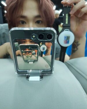 Lee Hong-gi Instagram - 필수템이랍니다 ㅋㅋ