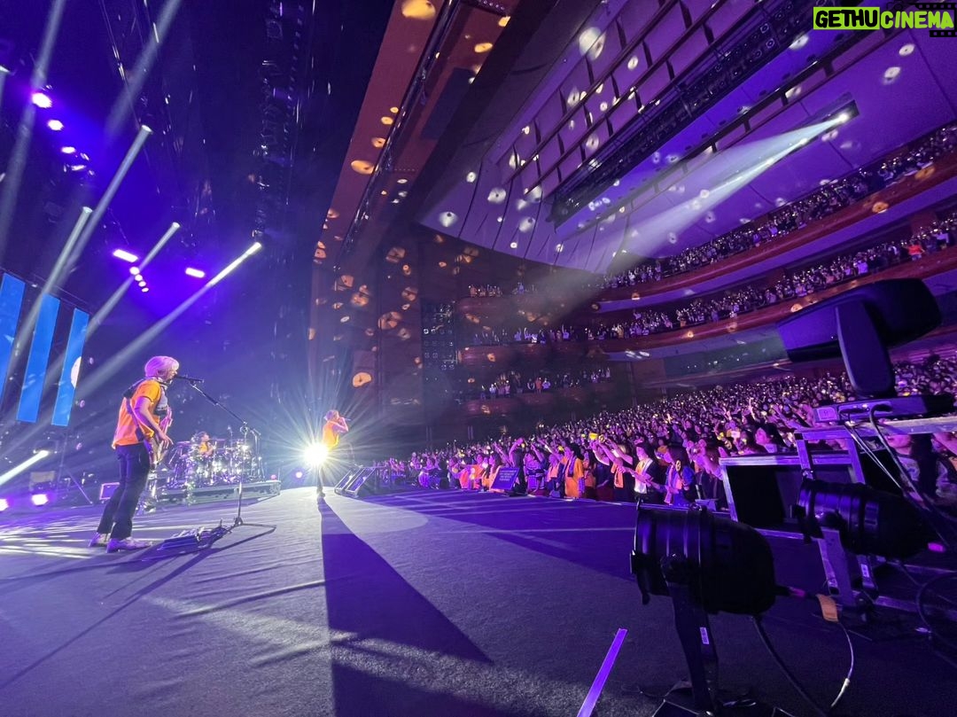 Lee Hong-gi Instagram - こうべ!!!!!!!きょうもやっぱたのしすぎた🤘🤘😚 つぎはなごや!!!!!まっとけ😄😄 #ftisland