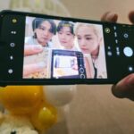 Lee Hong-gi Instagram - 18년만에 처음만난 #indonesiaprimadonna 누구보다 서로가 만나고싶었다라는 마음이 잘 전달되었다. 행복합니다.너무 늦게와서 미안합니다. 잊지않고 기다려줘서 고맙습니다. 꼭 다시만나자는 약속 잊지않고 다시 올께요!!! 다들 행복한 꿈 꾸세요!!!🌙 우리를 기다리는 누군가가 있는곳에 꼭 만나러 갈께요😄🤘 #ftisland#heyday