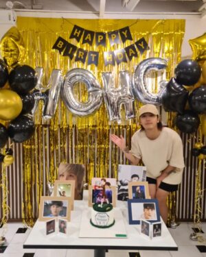 Lee Hong-gi Instagram - 어제 태국프리마돈나분들의 깜짝생일파티 너무너무 고마웠어요🫡
깽짱러이!!!!!ㅎㅎ
그리고 다둘 새해복 많이많이 받으세요😄😄😄🤘