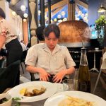 Lee Hye-ri Instagram - 사진만 봐도 시끌벅적 얼렁뚱땅 파리 😋