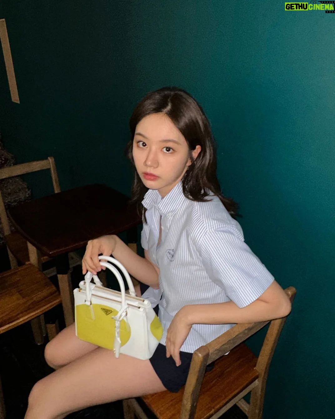 Lee Hye-ri Instagram - Our love is White and Cider 🤍💛 Find the color of your love with the new #PradaGalleria #ad @PRADA