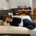 Lee Hye-ri Instagram - 또 가고파 제주 🧡 (제주 브이로그 준비중이요)
