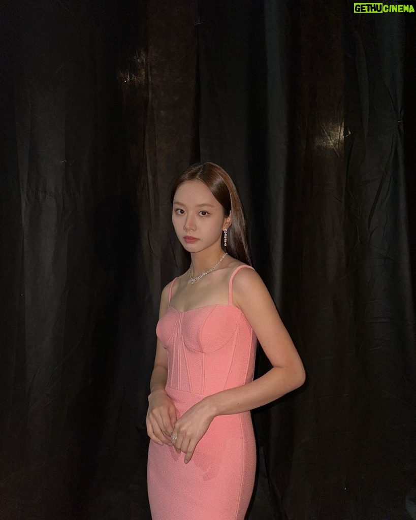 Lee Hye-ri Instagram - 💖💘🌸 핑크 혜리 🎀💓💝