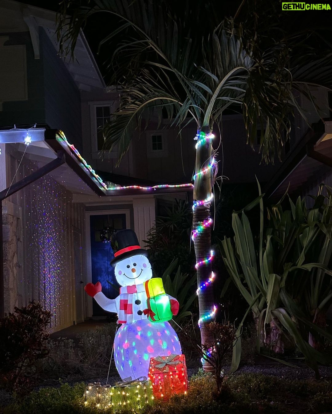 Lee Hye-ri Instagram - Christmas in hawaiiii 🌴⛄️