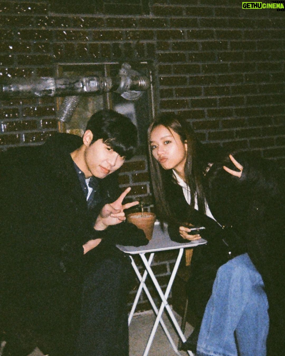 Lee Hye-ri Instagram - 지금까지 일당백집사와 동주을 사랑해주신 시청자 여러분 진심으로 감사드립니다 💝 덕분에 저도 너무나 행복한 시간이었습니다! 오래 오래 잊지 못할 거예요 💛 동주야 늘 행복해야 해 !!!!