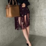 Lee Hye-ri Instagram - 👜👡🐻🍂🤎 #Prada #PradaBuckle