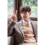 Lee Je-hoon Instagram - ⠀ 여러분~* 날씨가 너무 추워졌어요🥺 모두 따뜻하게 챙겨 입으시고 감기 조심하세요🍂🍁 #올젠 #olzen @olzen_official