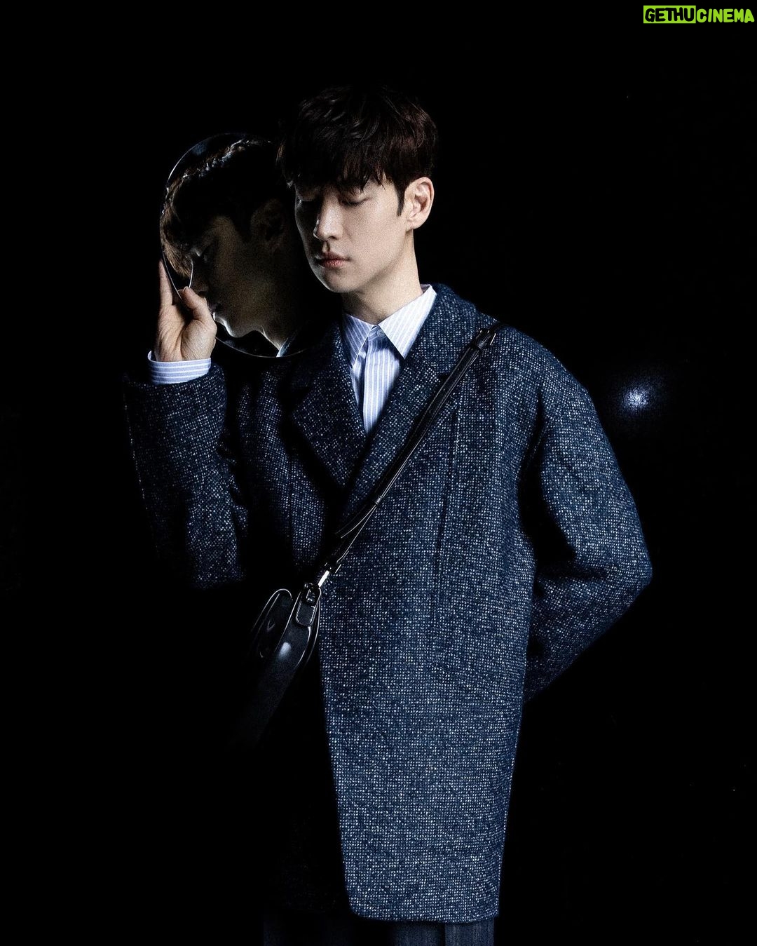 Lee Je-hoon Instagram - ⠀ B cut🪞 @voguehongkong