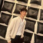 Lee Je-hoon Instagram - ⠀ @chanelofficial @friezeofficial #CHANEL #샤넬패션 #샤넬아트앤컬쳐