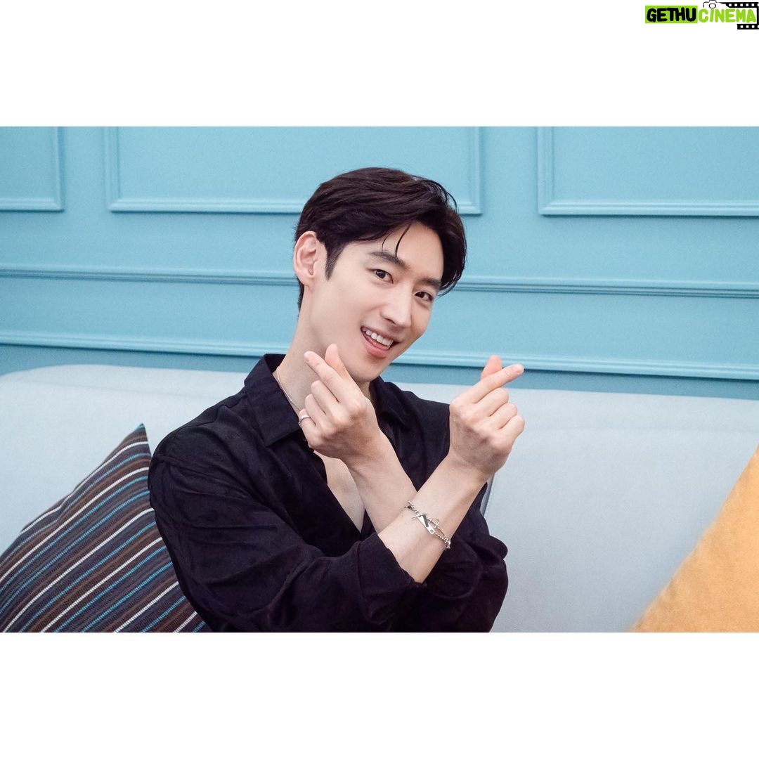 Lee Je-hoon Instagram - ⠀ 마카오 팬 여러분❤️🤍 마카오에서의 시간은 저에게 잊지 못할 시간이 될 것 같아요. 여러분께도 즐거운 시간으로 남았으면 좋겠네요🥰😘 반갑게 맞이해 주셔서 감사드려요. 다음에는 더 즐겁게 해드릴 테니 또 만나요 우리~* 多謝來看我的粉絲們🫶🫶🫶