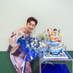 Lee Je-hoon Instagram - ⠀ 2023년 서울에서 열린 이제훈 팬미팅에 와주신 여러분 진심으로 감사드립니다. 떨리는 마음으로 작년에 약속한 오프닝 무대도 준비하고 더 많이 즐겁게 해드리고 행복을 안겨드리고 싶어 열심히 노력해 봤는데 어떠셨을지 궁금하네요. 내년에도 그리고 앞으로 있을 팬미팅에서도 더 많은 즐거움과 행복을 드릴 수 있도록 최선을 다하겠습니다. 매년 함께해 주시는 최고의 MC 박경림 선배님과 무대를 멋있게 빛내준 YGX 드기, 도니, 현세, 리코 쌤이 있어 든든 했습니다. 너무 감사드려요! 그리고 궂은 날씨에 현장에서 고생해 주신 모든 스탭 분들을 비롯해 팬미팅을 전폭적으로 지지해 주신 금성침대, 올젠, 켈로그, 아이클타임 및 모든 광고주 분들께도 진심으로 감사의 인사 전합니다:) 다시 한번 진심으로 감사드려요 팬 여러분. 그리고 ⠀ ⠀ ⠀ ⠀ ⠀ ⠀ ⠀ ⠀ ⠀ ⠀ ⠀ ⠀ ⠀ ⠀ ⠀ ⠀ 사랑합니다🩵 또 만나요 우리!!