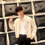 Lee Je-hoon Instagram - ⠀ @chanelofficial @friezeofficial #CHANEL #샤넬패션 #샤넬아트앤컬쳐