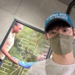 Lee Je-hoon Instagram - ⠀ 전주에서 못 보고 오늘 봤어요. 감사합니다 다르덴 형제 :-D