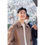 Lee Je-hoon Instagram - ⠀ 따뜻하고 좋았던 날씨🌸 그리고 즐거웠던 촬영~*😉 @icletime #아이클타임
