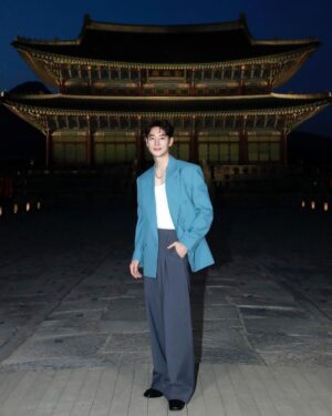 Lee Je-hoon Instagram - ⠀
유난히 아름다웠던 경복궁🌌
@gucci #GucciCruise24