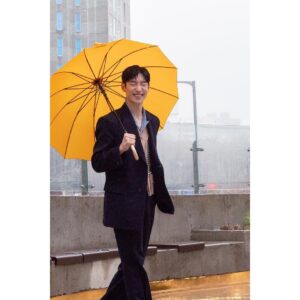 Lee Je-hoon Instagram - ⠀
큰 자기님, 아기자기님💚
그리고 @youquizontheblock 모든 자기님들
초대해 주셔서 감사합니다^ㅇ^~*
그리고 시청해 주신 모든 자기님들도 감사드려요🥰
너무 즐거운 시간이었어요. 유퀴즈 최고!!!👍🏻👍🏻👍🏻