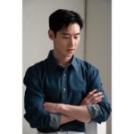 Lee Je-hoon Instagram - ⠀ ☺️☝️💙 #care1 #케어원