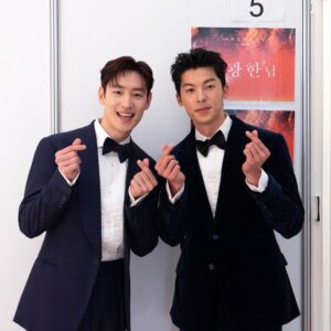 Lee Je-hoon Instagram - ⠀
제59회 백상예술대상 다녀왔어요😃
초대해 주셔서 너무나 영광이었습니다-*
허광한 배우님도 뵙게 돼서
너무 반가웠어요💕
다음에 꼭 다시 뵐 수 있길 바라요.🫣🫣
수상하신 모든 분들
다시 한번 축하드립니다👏👏