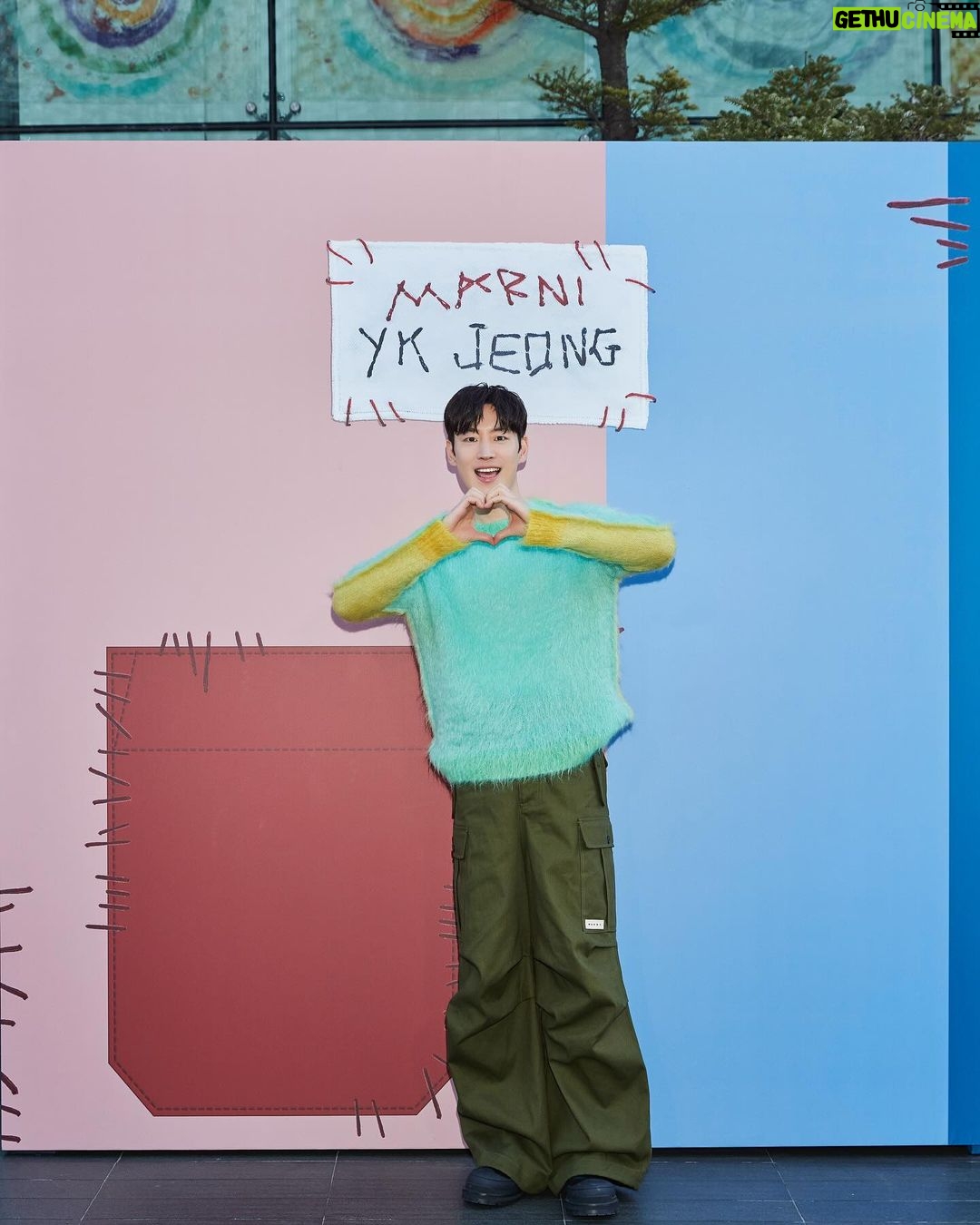 Lee Je-hoon Instagram - β π«Άπ»ππ©΅π #MARNIYKJEONG #μ μ€κΈ° #λ§λ₯΄λ