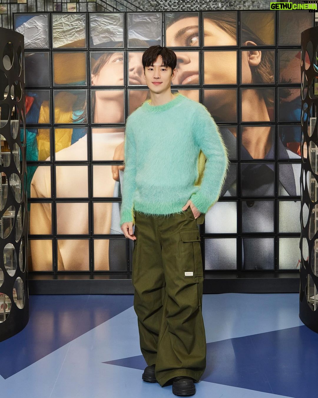 Lee Je-hoon Instagram - β π«Άπ»ππ©΅π #MARNIYKJEONG #μ μ€κΈ° #λ§λ₯΄λ