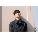 Lee Je-hoon Instagram - ⠀ 이번에 신경 써서 만들어보았는데 마음에 드실지 모르겠어요☺️ 제 마음과 정성을 담아 시즌 그리팅을 드립니다. 많이 찾아주세요-* 𝟐𝟎𝟐𝟒 𝑳𝑬𝑬 𝑱𝑬 𝑯𝑶𝑶𝑵 𝑺𝑬𝑨𝑺𝑶𝑵’𝑺 𝑮𝑹𝑬𝑬𝑻𝑰𝑵𝑮𝑺 【𝐀 𝐑𝐄𝐂𝐎𝐑𝐃 𝐎𝐅 𝐘𝐎𝐔𝐓𝐇】📀 ❀ུ۪컴퍼니온 스토어에서 판매 중❀ུ۪ #이제훈 #LeeJeHoon #컴퍼니온 #COMPANYON