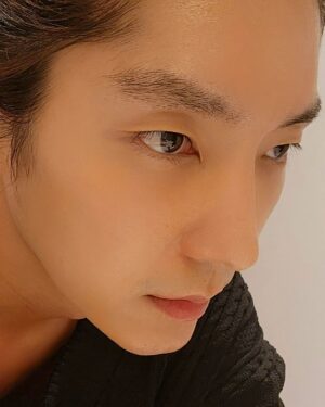 Lee Joon-gi Instagram - 📸