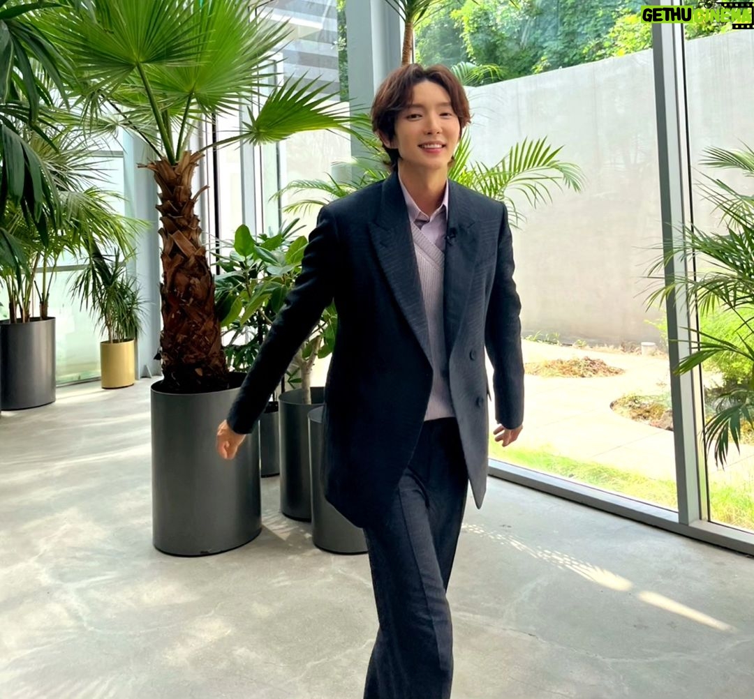 Lee Joon-gi Instagram - 행복한 시간 만들어 주셔서 감사합니다 🙏