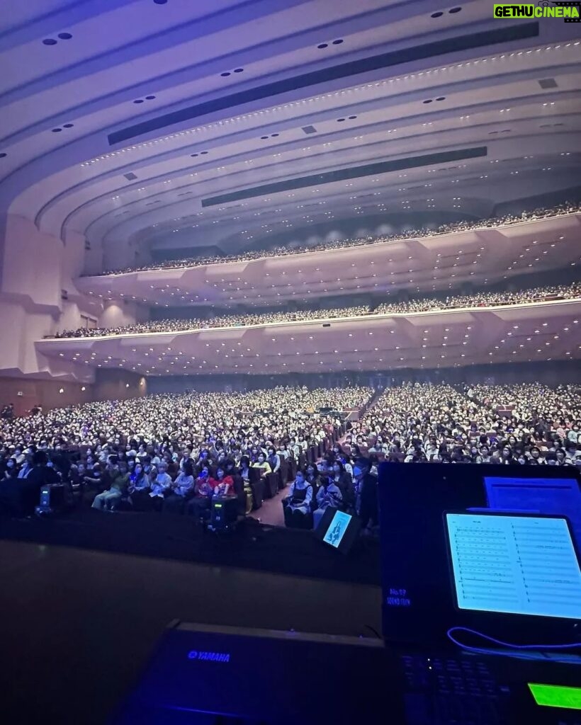 Lee Joon-gi Instagram - Beautiful memory in Yokohama 🥰 from @funky_jun